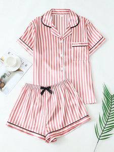 Set de 2 piezas de pijama de satén con camisa de cuello corto y pantalones cortos