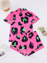 Cargar imagen en el visor de la galería, Set de 2 piezas de pijamavde tela de punto suave con estampado de leopardo