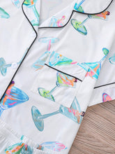 Cargar imagen en el visor de la galería, Conjunto de 2 piezas de pijama con estampado de vino camisa de manga corta con cuello de solapa y botones